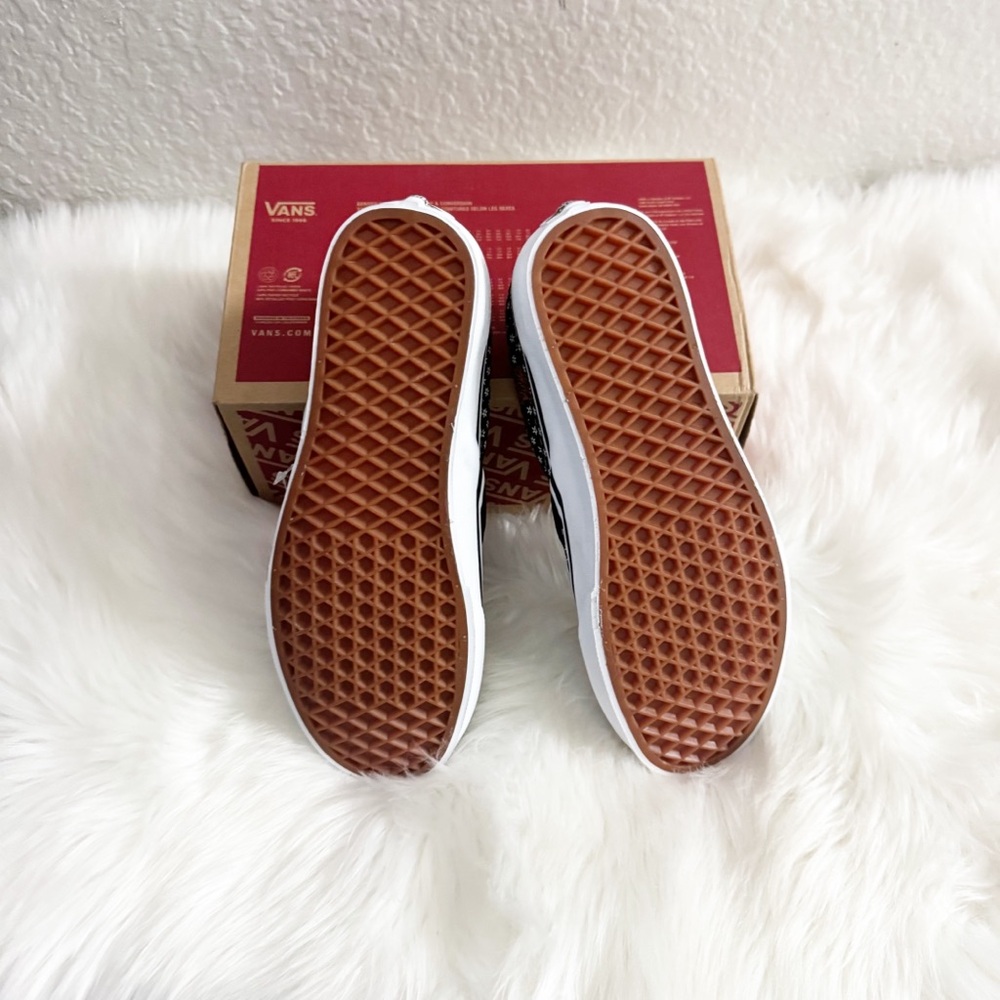 Vans Classic Slip-On Tiger Floral Black White Women Size 9 Brand New - Picture 6 of 9